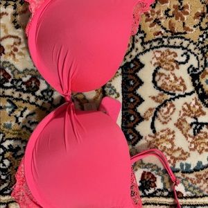 Victoria’s Secret Demi Push-Up Bra